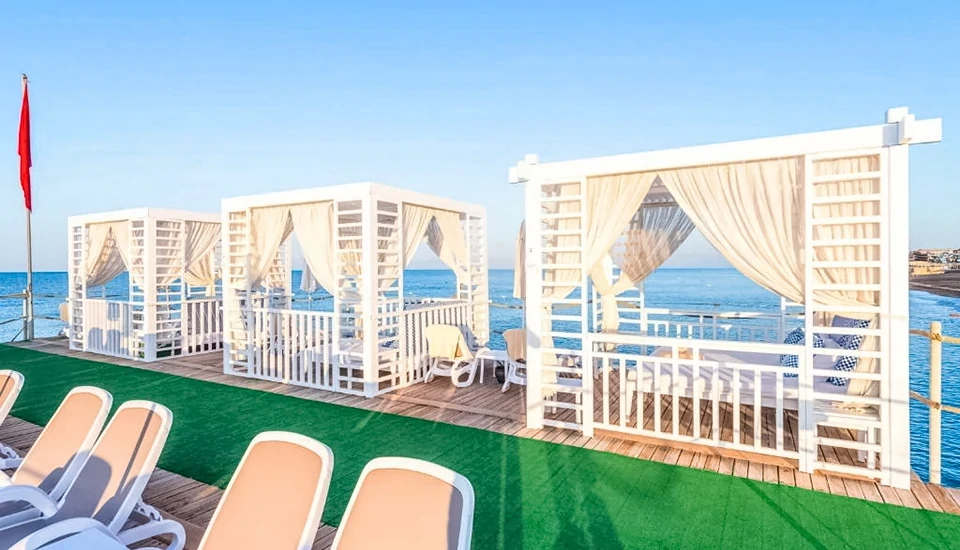 هتل بلک بیچ ریزورت آنتالیا